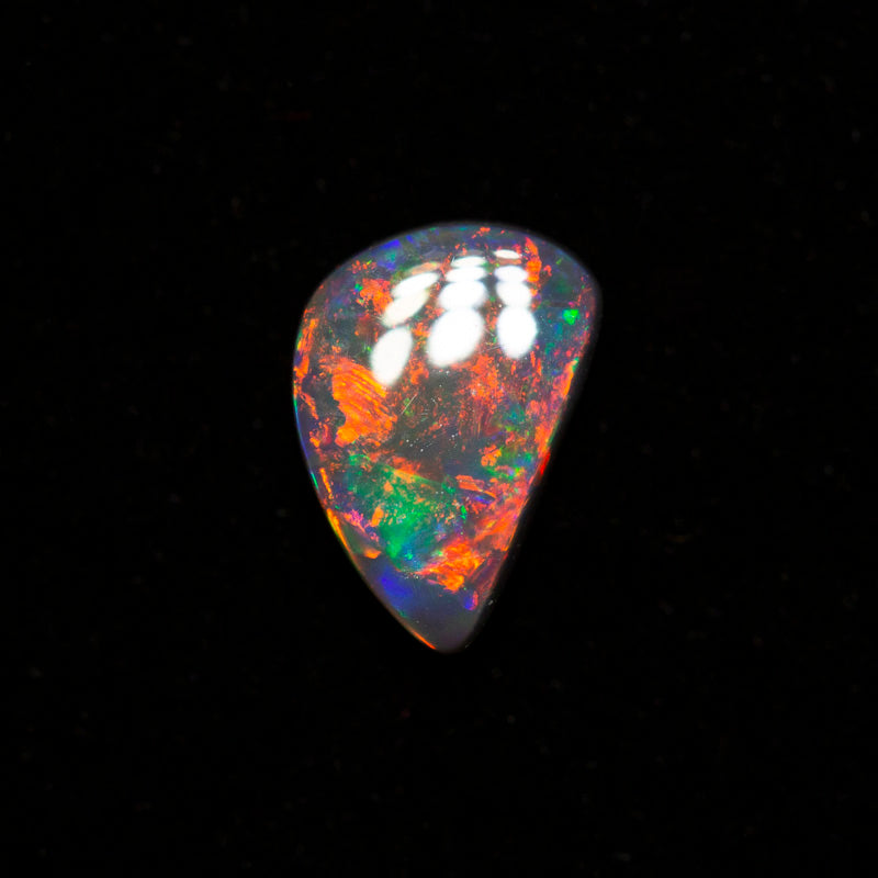 0.32 ct black opal 6.7x4.4x1.9mm - Image 2