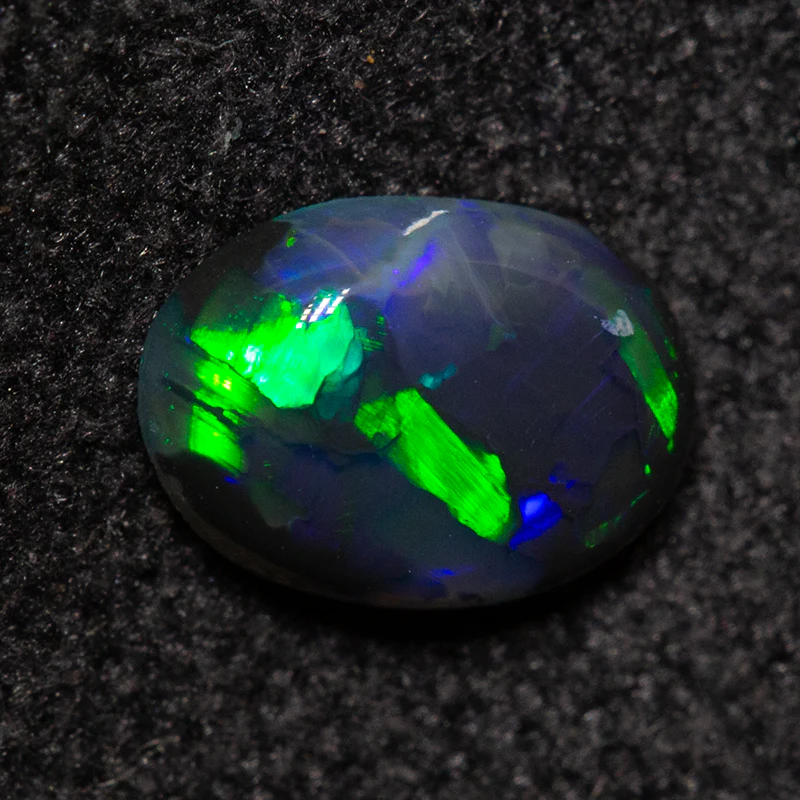 0.41 ct black opal 6.5x4.7x2mm