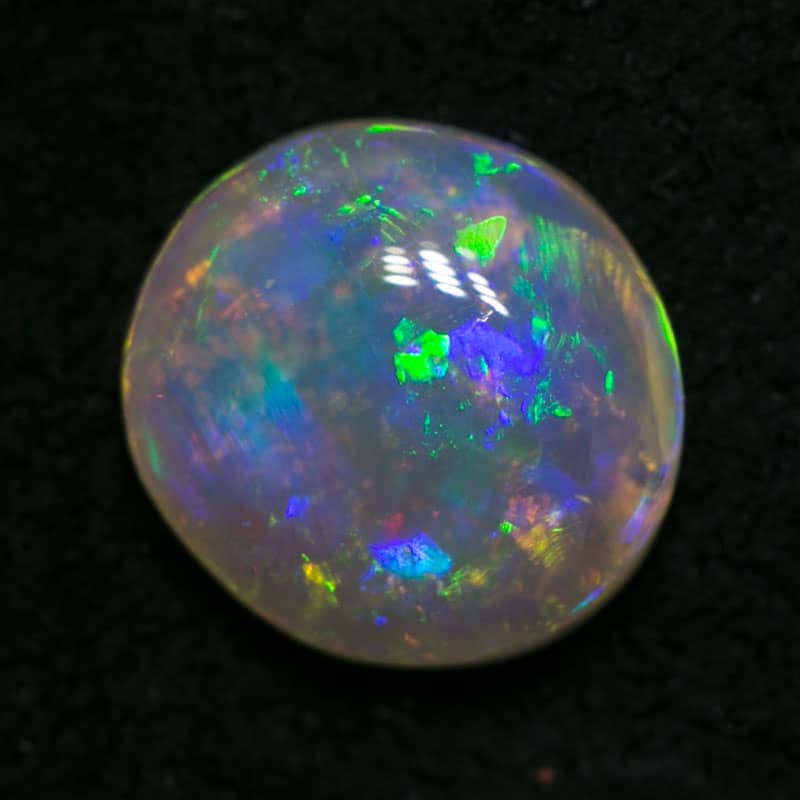 0.68 ct crystal opal 6x6x2.5mm