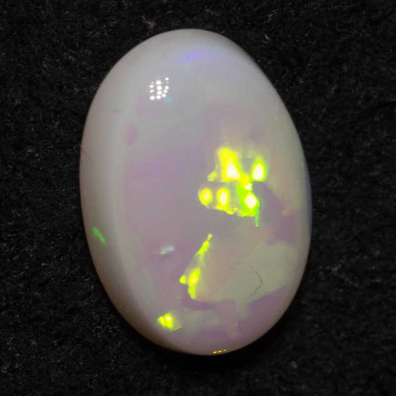 0.88 ct white opal 8x6x3mm