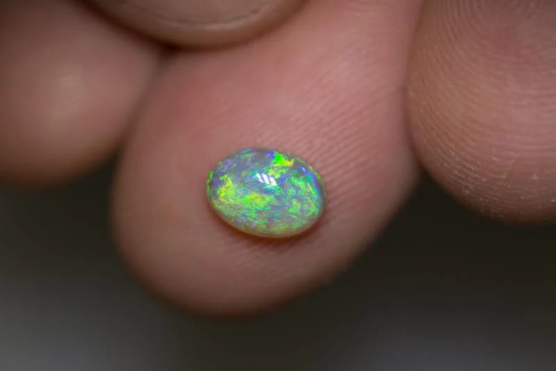1.07 ct dark opal 8x5.5x3mm - Image 2