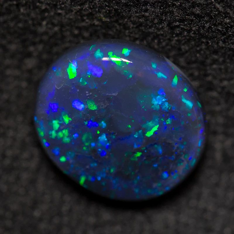 1.40 ct black opal 8.9x7.9x3.1mm