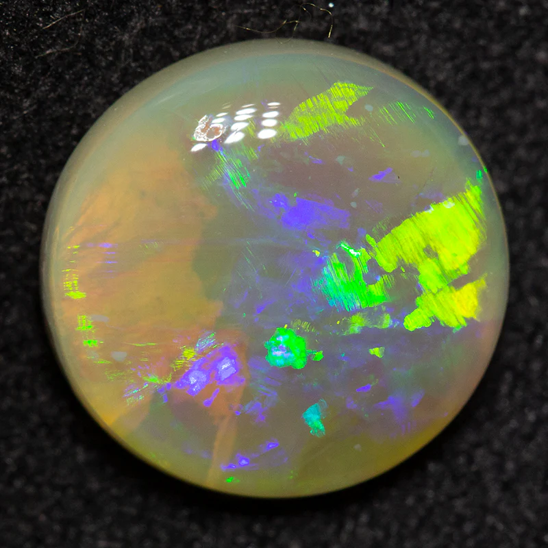 2.52 ct crystal opal 10x10x3.8mm - Image 2