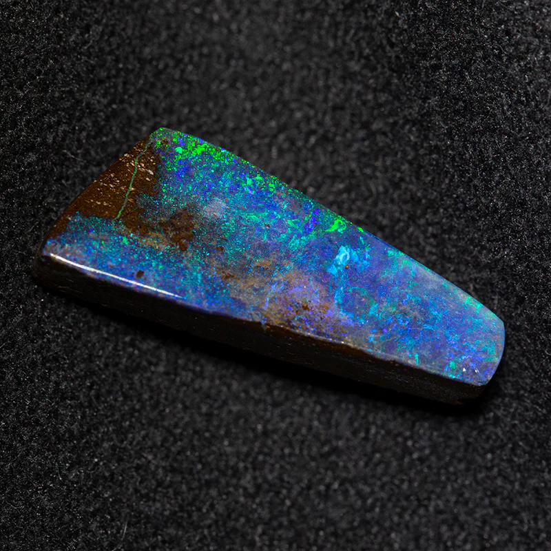 2.81 ct boulder opal 16.7x6.4x3mm