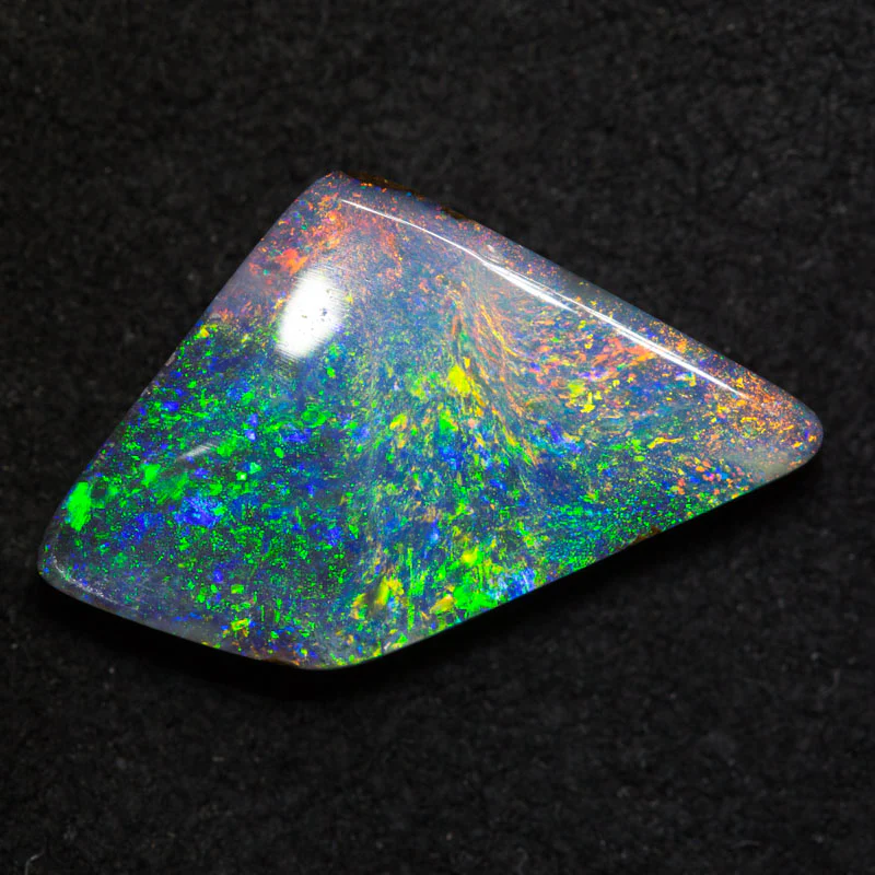 3.64 ct boulder opal 16.9x10.7x3.3mm