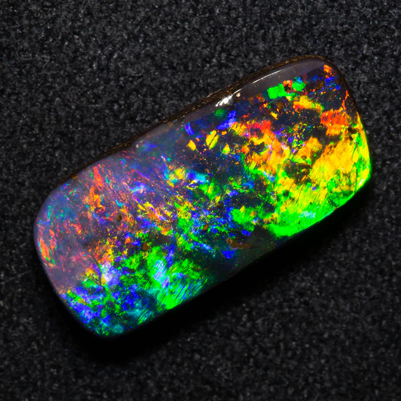 3.82 ct boulder opal 14.4x7.1x4.4mm