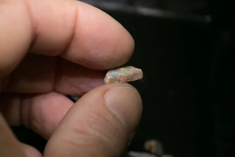 67 ct 17pc rough opal parcel for intermediate cutters - Image 9