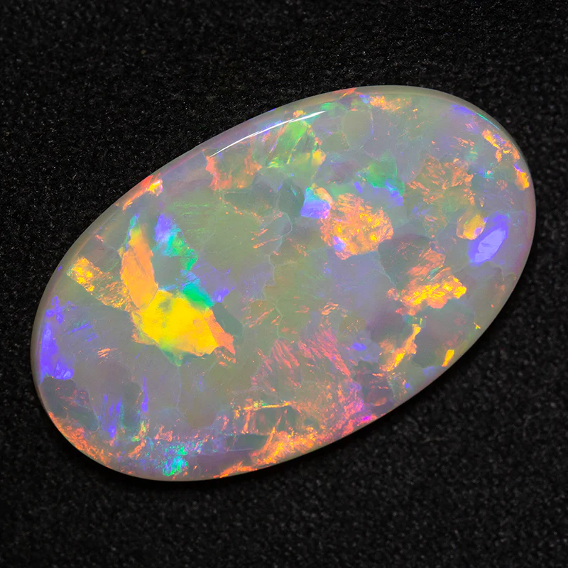 7.31 ct white opal 22.7x14x3.5mm