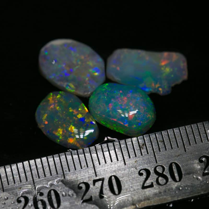7.83 ct crystal opal rubs