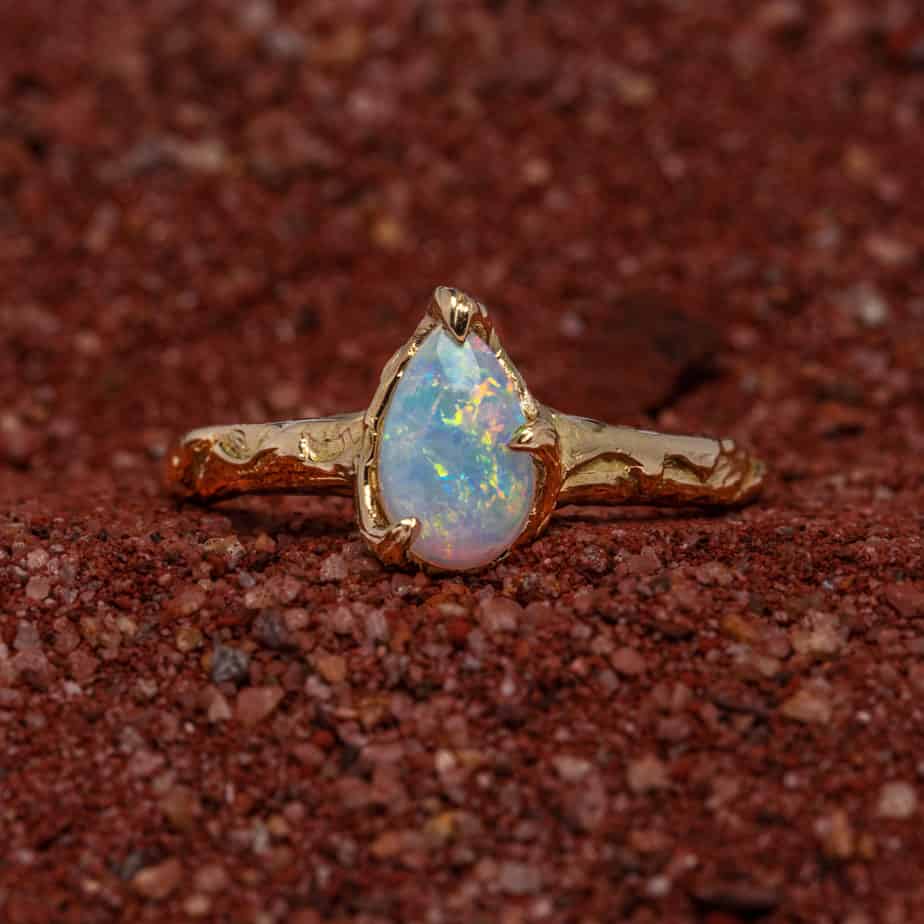 Kindred Crystal Opal Ring 18kt Yellow Gold