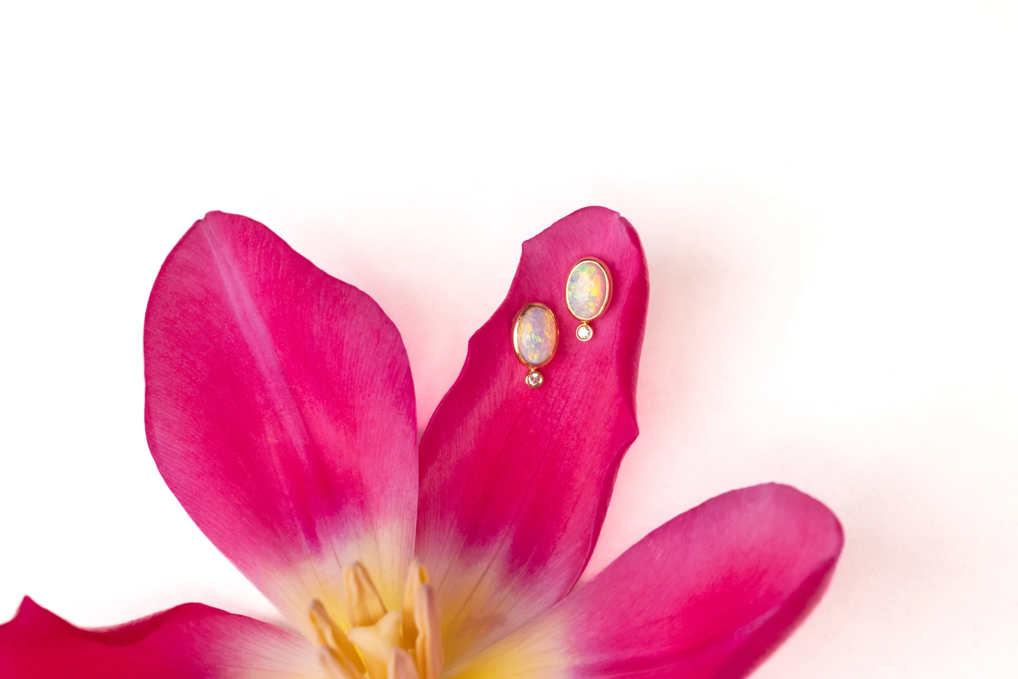 Orla — 18kt Rose Gold 0.75 ct Crystal Opal Diamond Stud Earrings - Image 3